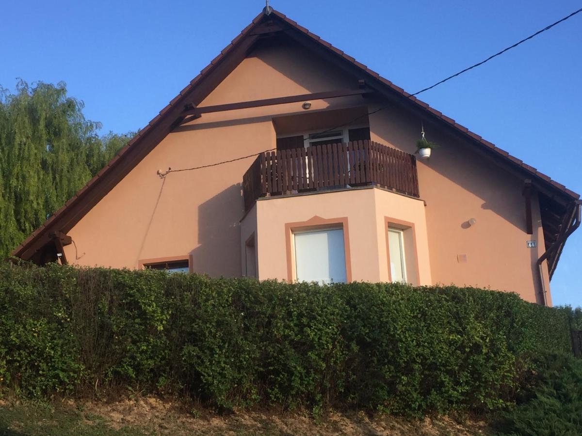 Baranya Apartman Áta Exterior foto