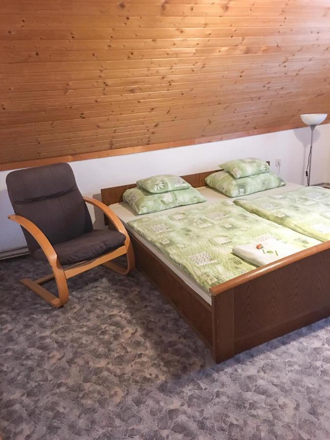 Baranya Apartman Áta Exterior foto